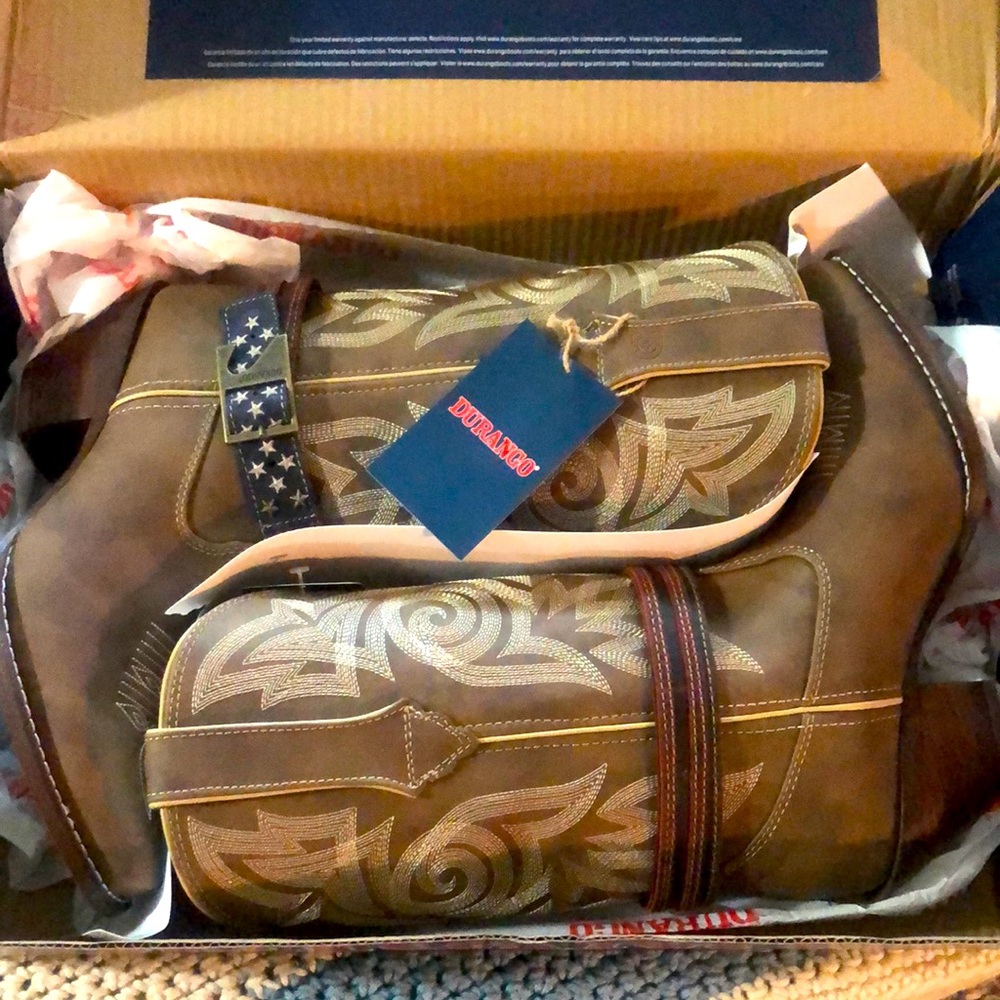 Durango Western Boots NWT Size 8.5